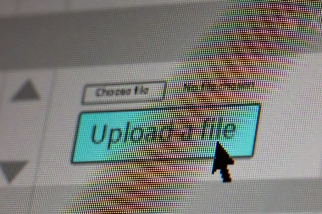 Rise of Screenshot Forgery